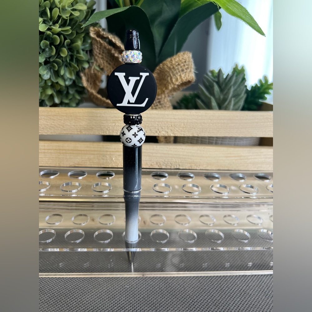 Beadable pen black and white fashion topper